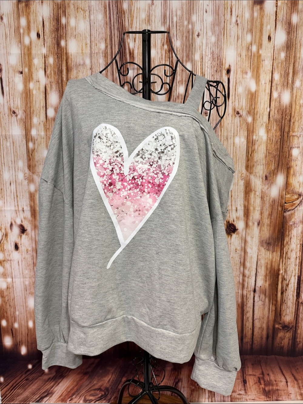 Gray Women's Heart Graphic Off-Shoulder Sweatshirt